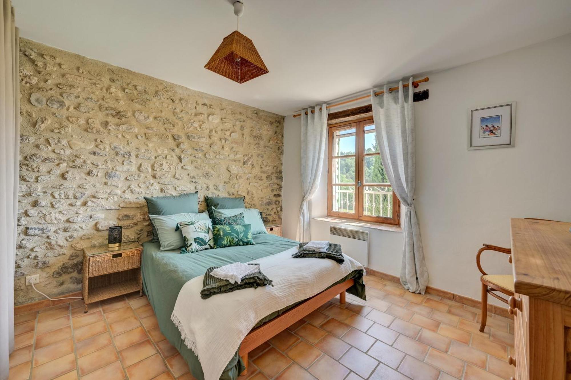 Domaine Bellavigne Gites Et Spa Forcalquier Exterior photo