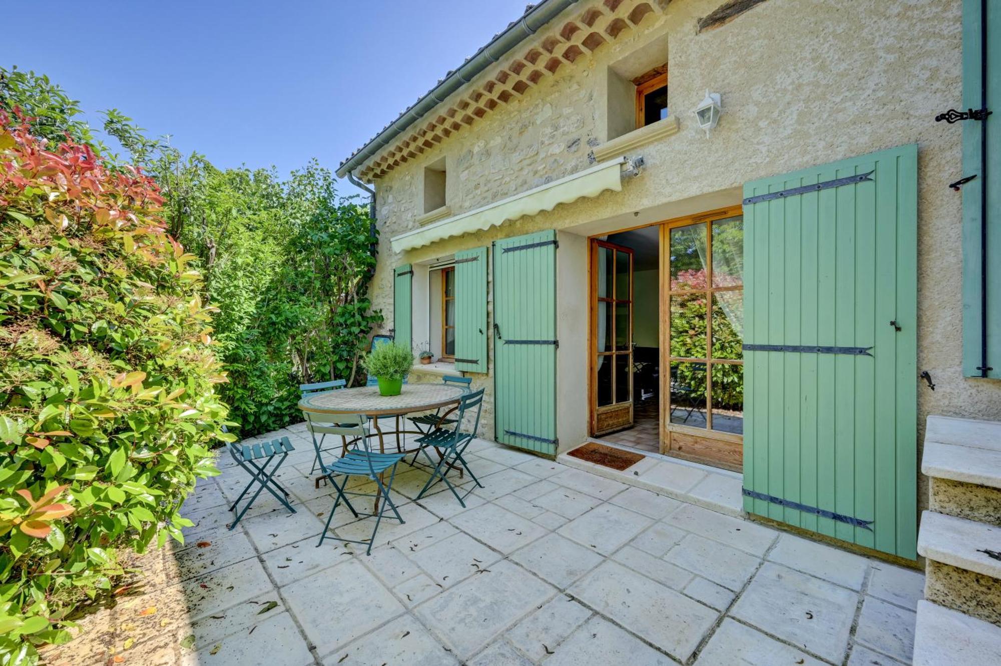Domaine Bellavigne Gites Et Spa Forcalquier Exterior photo