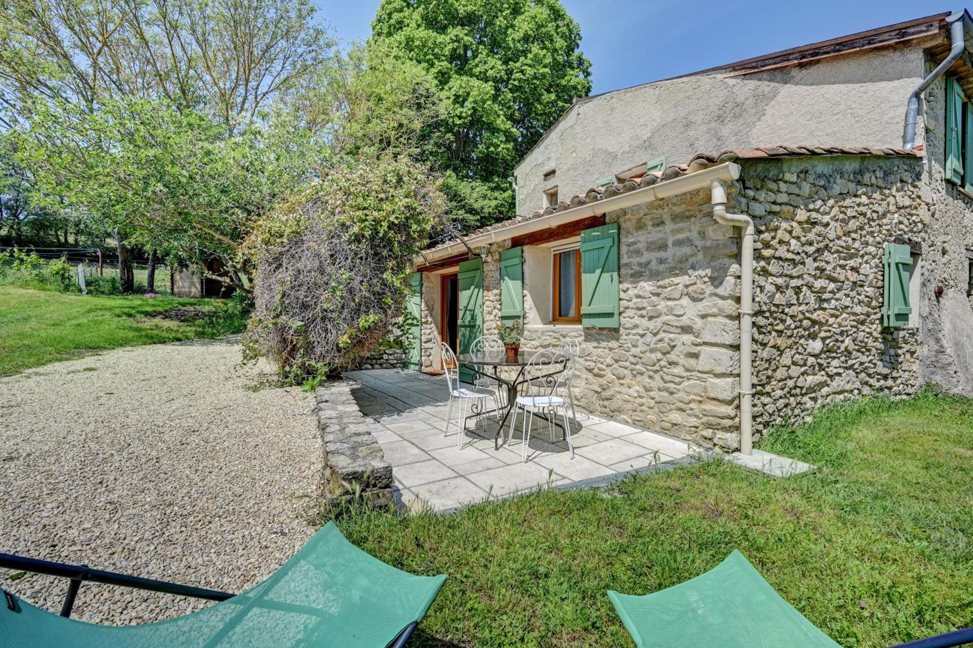 Domaine Bellavigne Gites Et Spa Forcalquier Exterior photo